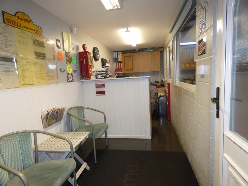 Photo 14- click for photo gallery